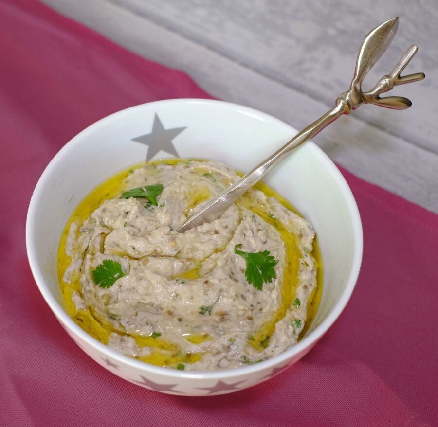 Plat savoureux aubergines blanches