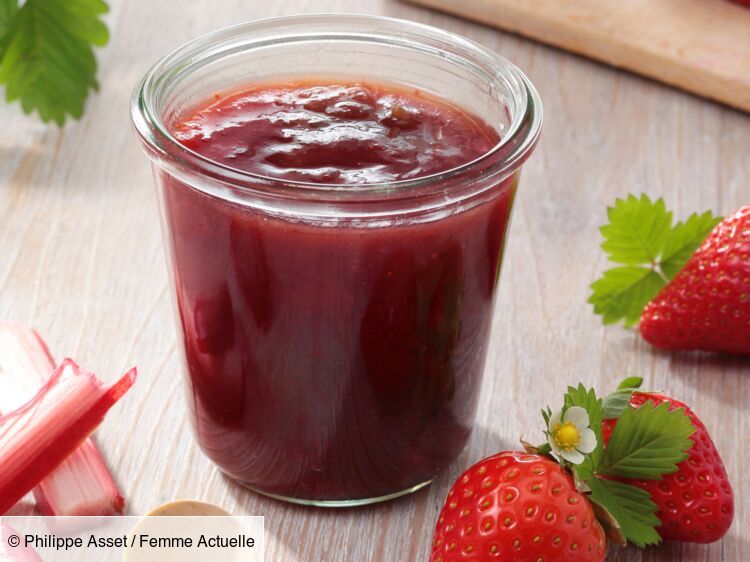 Délice fraise rhubarbe traditionnel