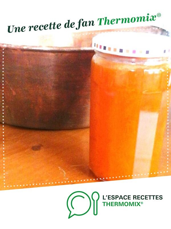 Pot de confiture abricot